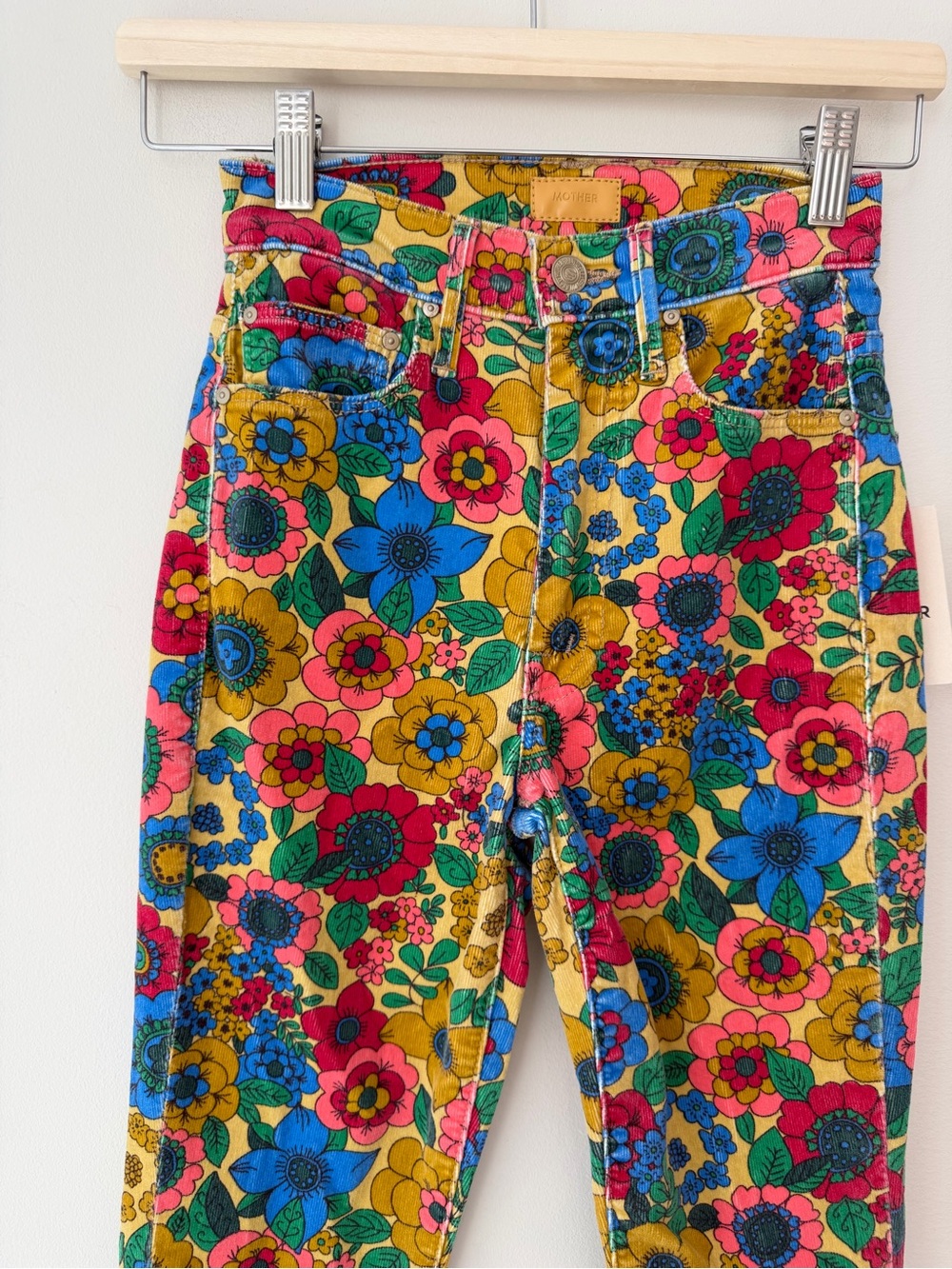 MOTHER The Weekender Skimp Mid-Rise
Flare Jeans NWT - Picture 6 of 7